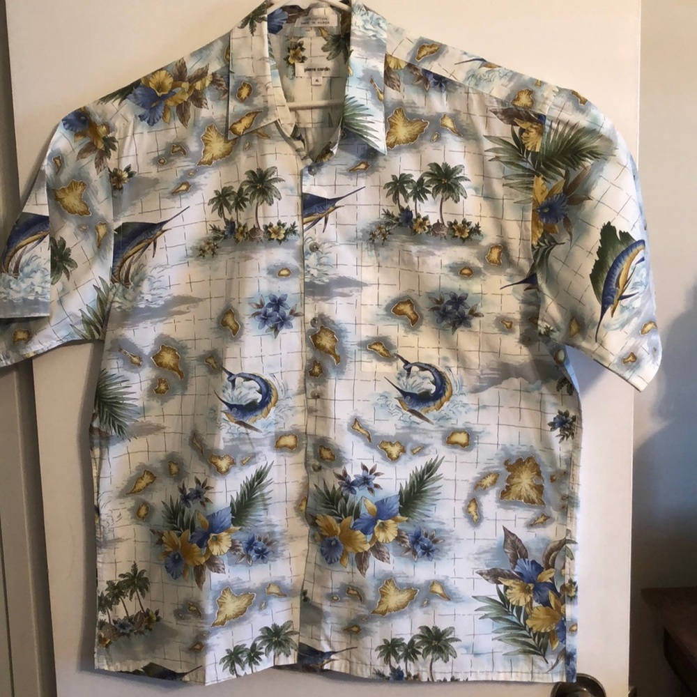 Men’s Pierre Cardin buttoned down shirt.